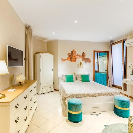 A Due Passi Dal Castello Apartment แฟร์รารา ภายนอก รูปภาพ