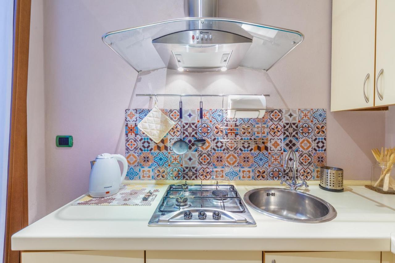 A Due Passi Dal Castello Apartment แฟร์รารา ภายนอก รูปภาพ