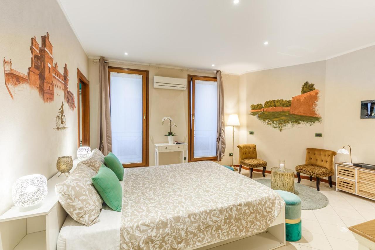 A Due Passi Dal Castello Apartment แฟร์รารา ภายนอก รูปภาพ