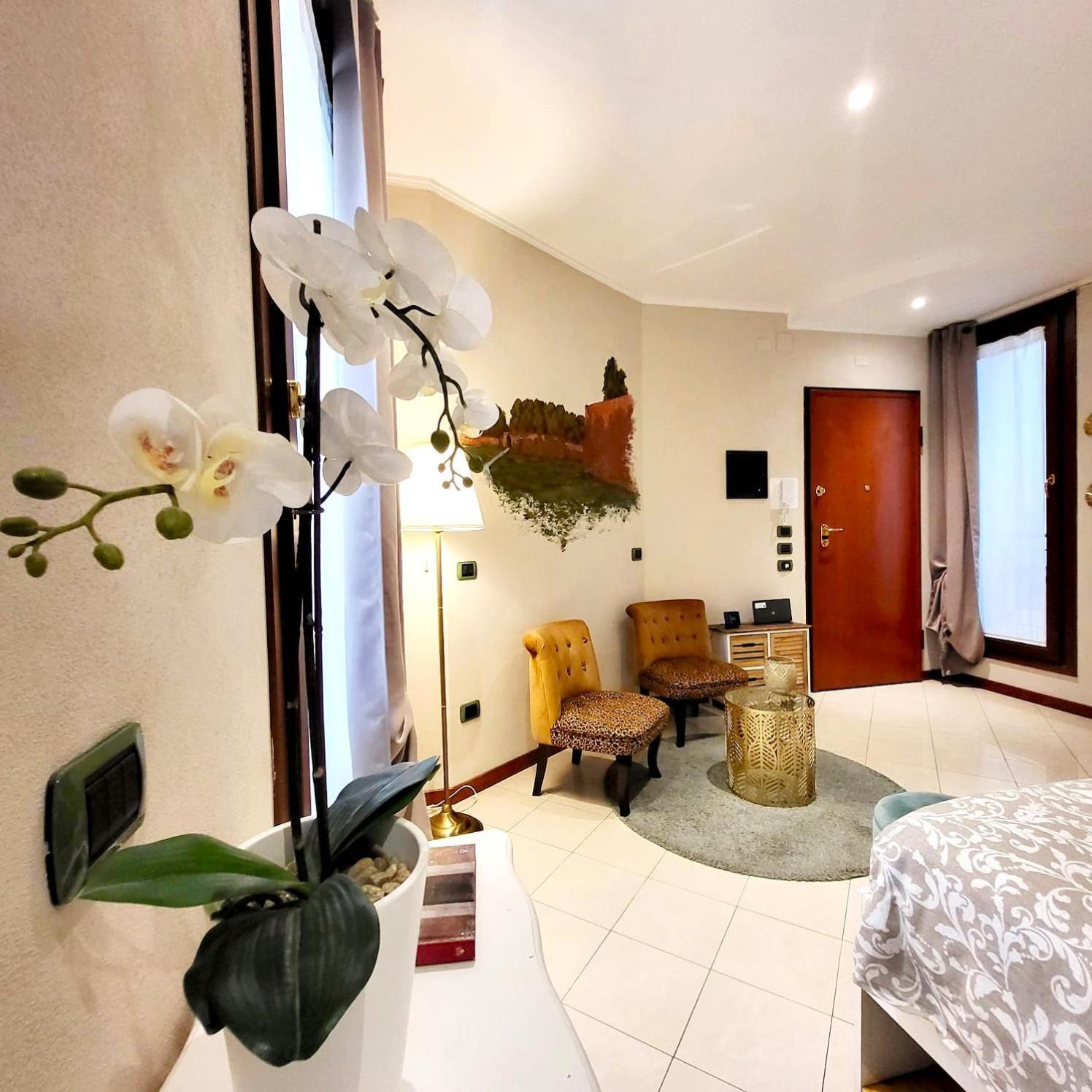 A Due Passi Dal Castello Apartment แฟร์รารา ภายนอก รูปภาพ